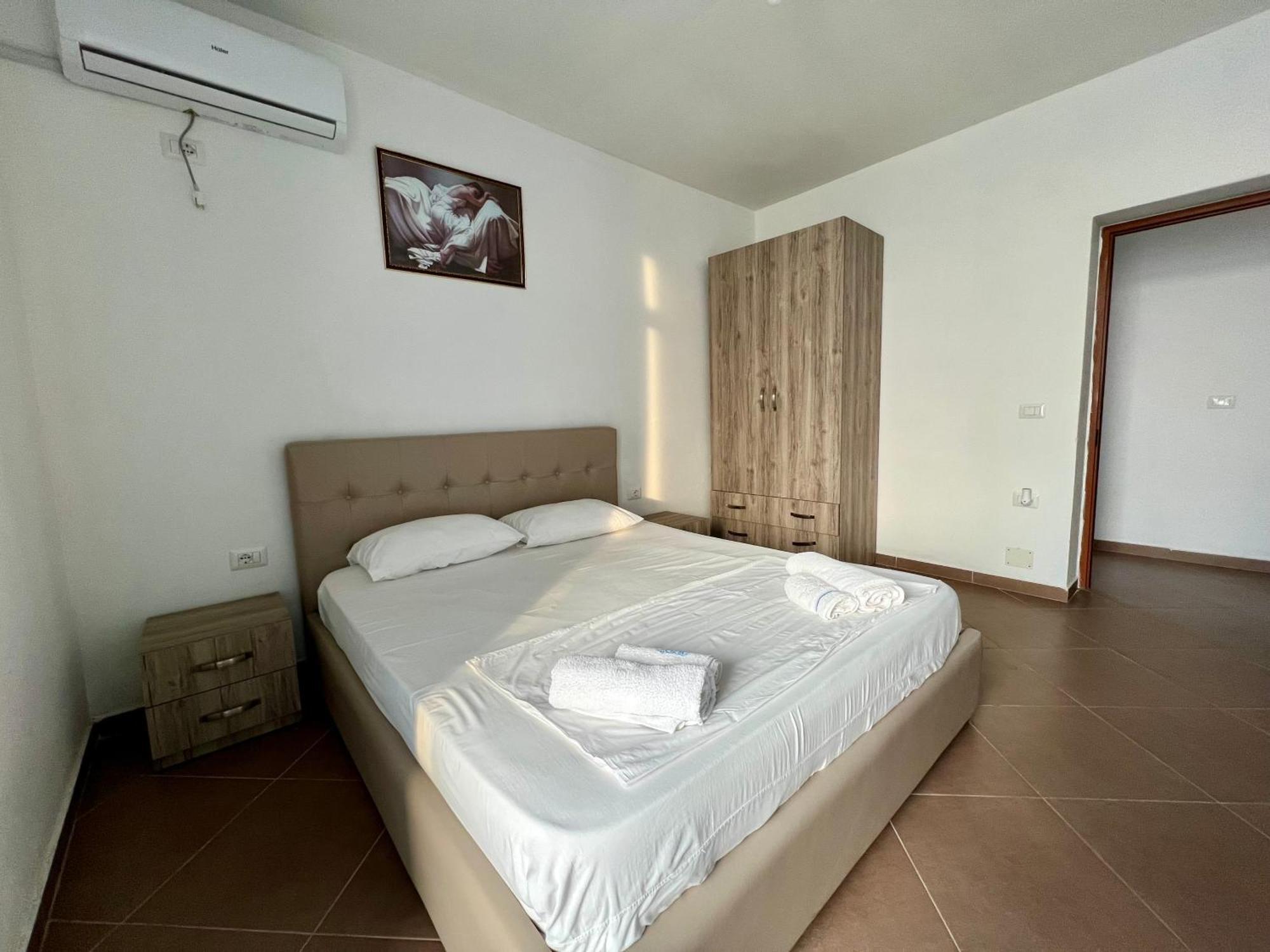 Redi'S Seaview Apartments Sarande Exterior photo