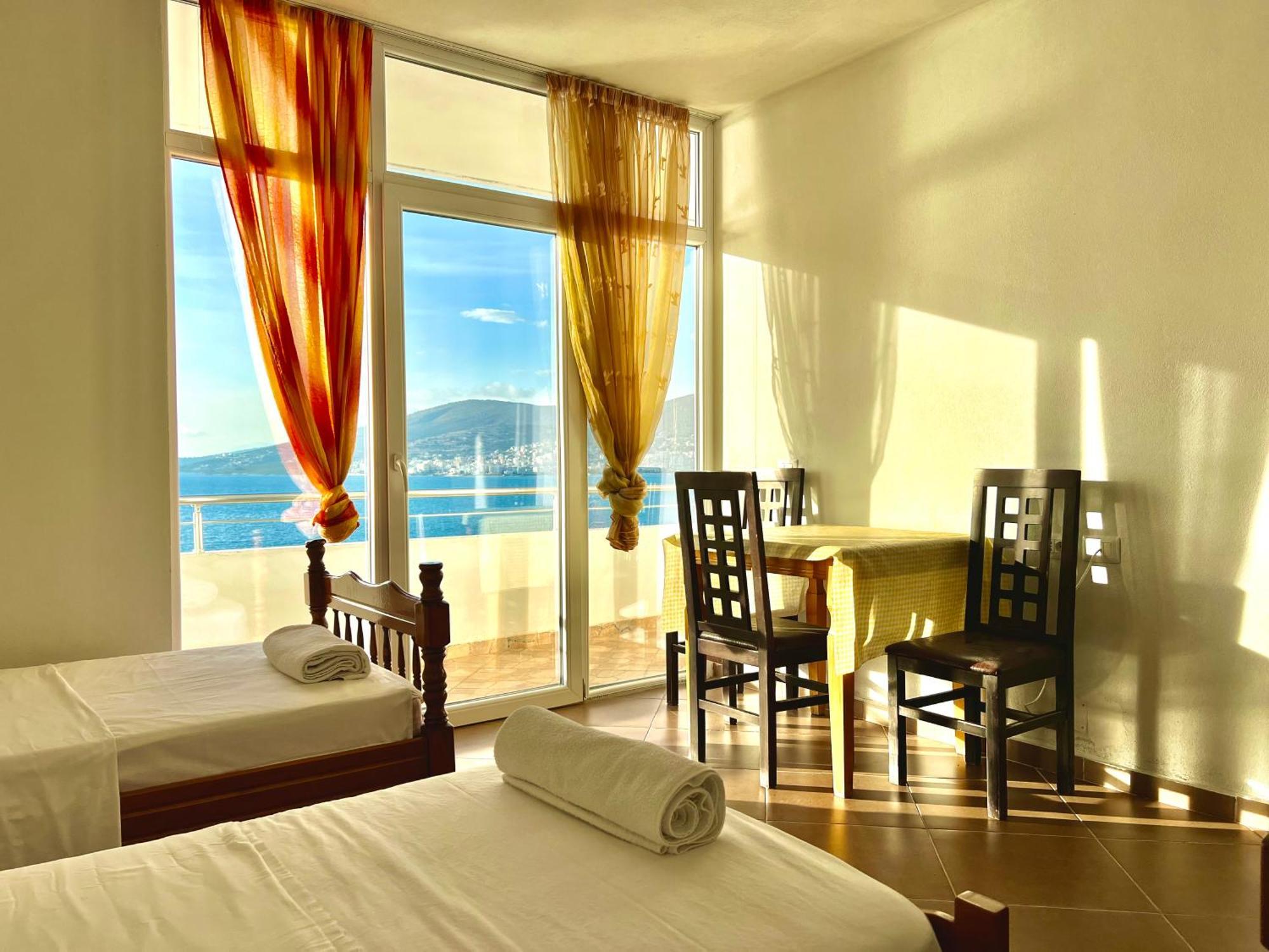 Redi'S Seaview Apartments Sarande Exterior photo