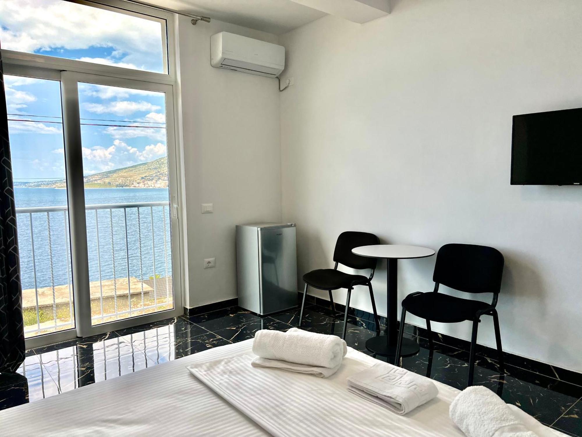Redi'S Seaview Apartments Sarande Exterior photo