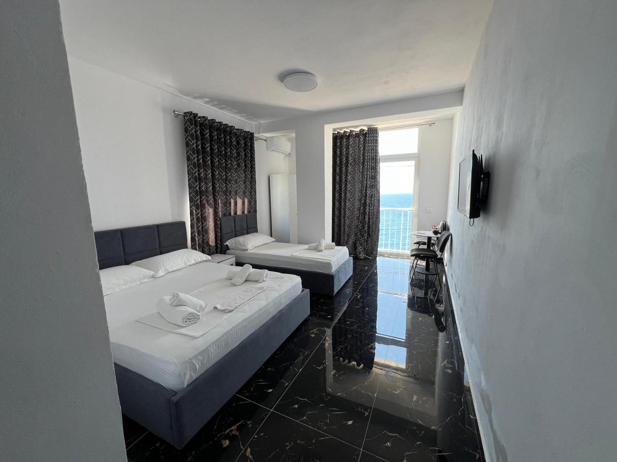 Redi'S Seaview Apartments Sarande Exterior photo